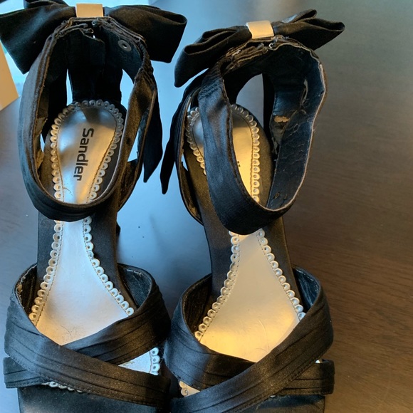 Sandler Shoes - ✨HOST PICK✨ Black Satin Heels with Bows